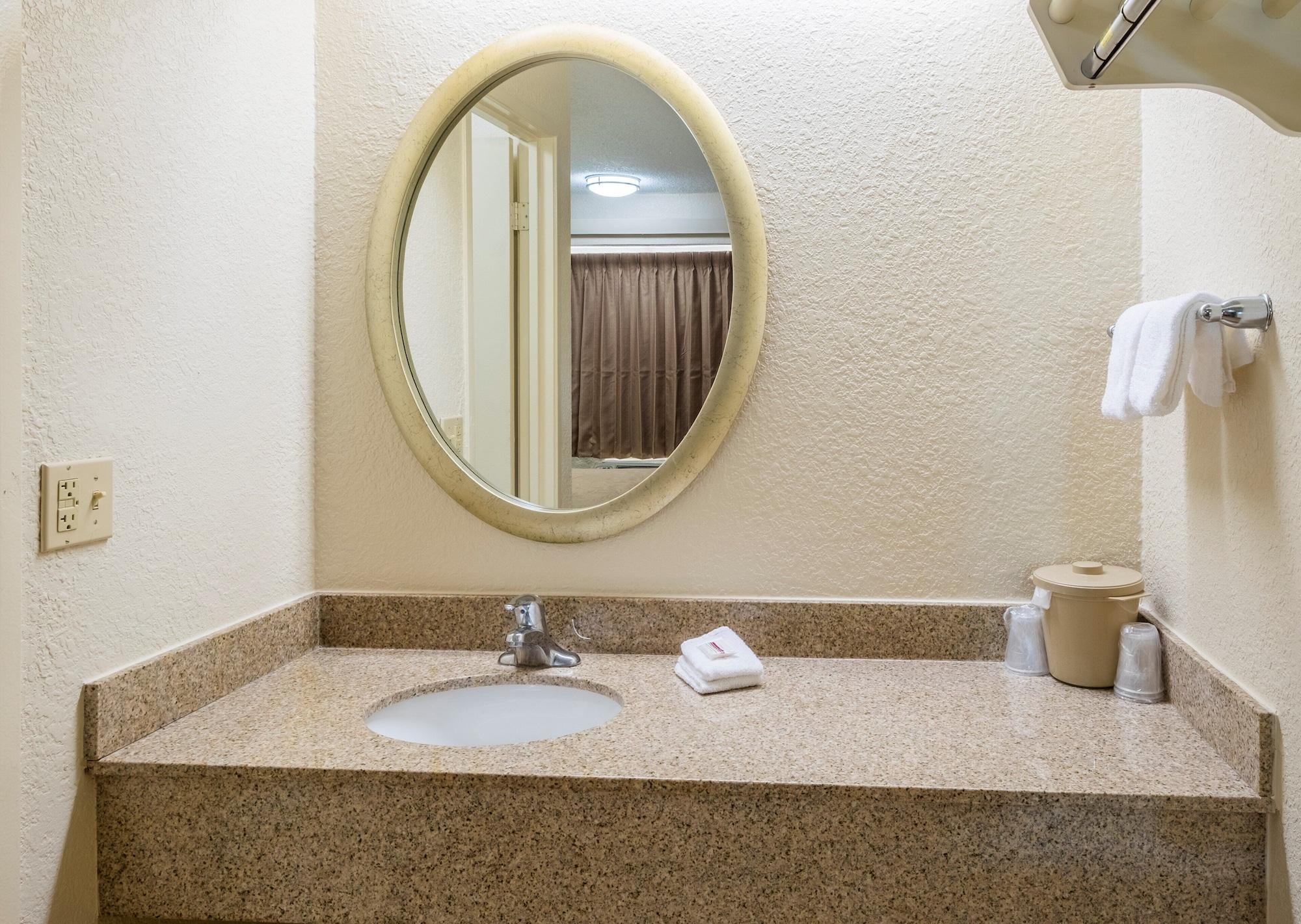 Red Roof Inn Jacksonville Airport מראה חיצוני תמונה