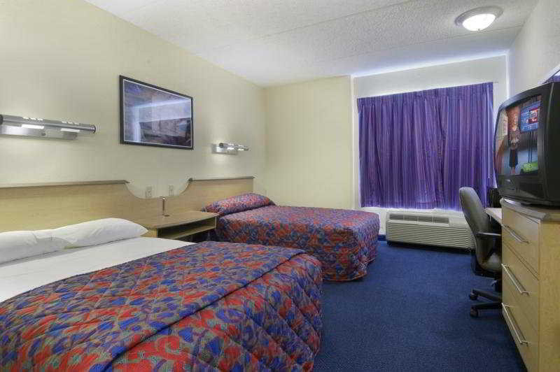 Red Roof Inn Jacksonville Airport מראה חיצוני תמונה